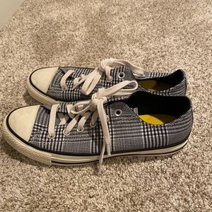 Converse All Star shoes. Black and white pattern. Rarely worn.
